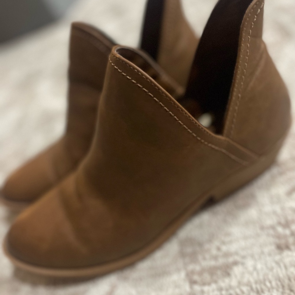 Woman’s booties